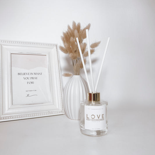 Love sea salt pineapple Christian reed diffuser with fiber reeds